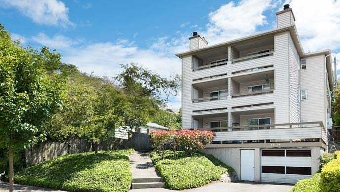 Offering Summary The Sound Breeze offers an investor the opportunity to acquire a turn-key, modern apartment building in one of the city s most popular and fastest growing neighborhoods.