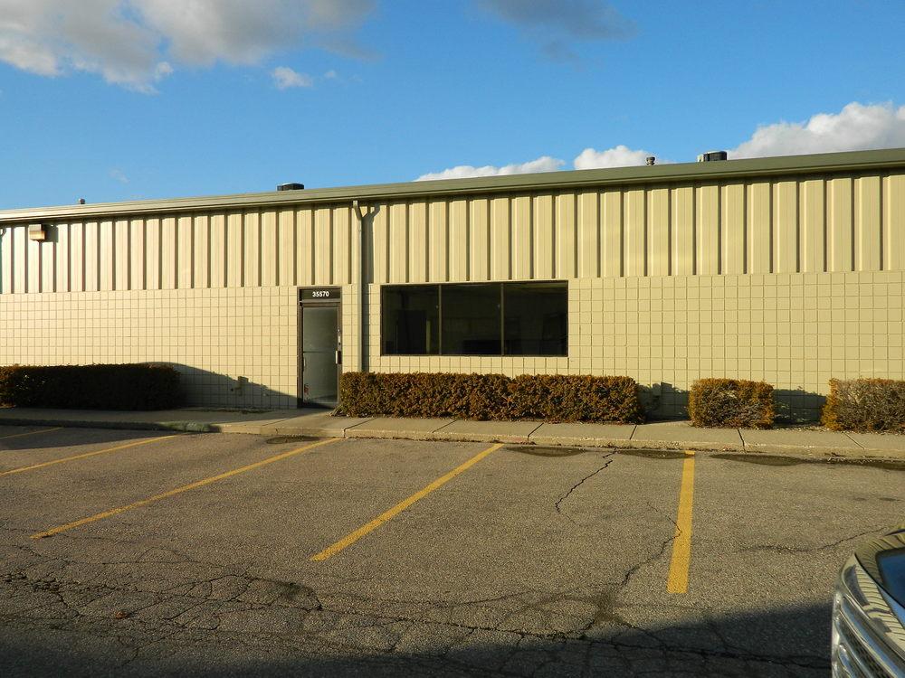 INDUSTRIAL PROPERTY FOR LEASE 35570 MOUND ROAD STERLING HEIGHTS 35500-35580 MOUND ROAD, STERLING HEIGHTS, MI // UNIT DETAILS PROPERTY TYPE: LEASE RATE: Industrial $7.