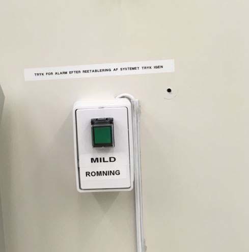 Mild (soft) evacuation button Mild emergency button in the gowning, can be used in situations where you want everyone to leave the cleanroom but without