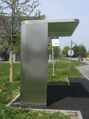 Vitra Bus Stop Römerstraße 79576 Weil am Rhein http://wwwvitracom/en-gb/collage/campus/ The creation of the by Frank Gehry in 1989 was a turning point in the history of the Vitra project and