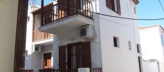7150m2. Situated on the main road between Troulos and Aselinos.