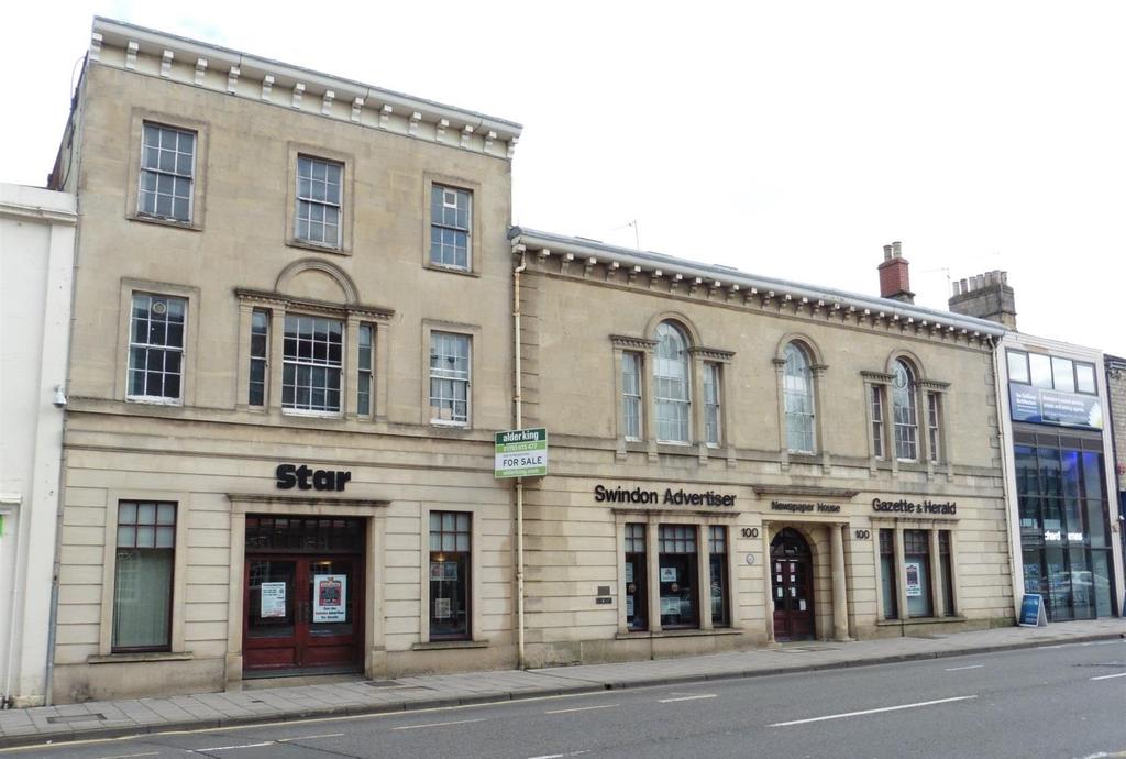 For Sale 100 Victoria Road Old Town Swindon SN1 3BE 42,752 sq ft (3,971.8 sq m) Former Printworks and Office Property situated in the heart of Old Town.