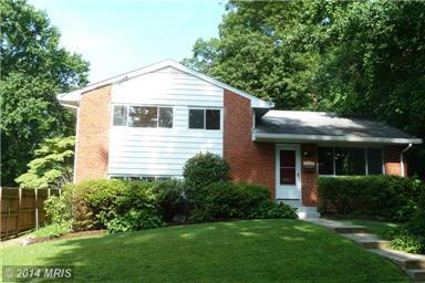 Page 3 of 11 10408 CONOVER DR, SILVER SPRING, MD 20902-4849 List Price: $425,000 Own: Fee Simple, Sale TE-CHRGS: $4,191 MLS#: MC8403362 Status: ACTIVE Cont Date: Close Date: Close Price: Adv.