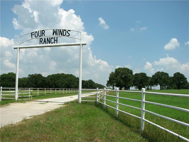 Agent Full Report MLS#: 13076082 6 26910 I-20 Wills Point 75169 LP: $3,150,000 Category: Residential Type: RES-Farm/Ranch Orig LP: $5,500,000 Area: 36/1 Also for Lease: N Lst $ / SqFt: $900 Subdv: