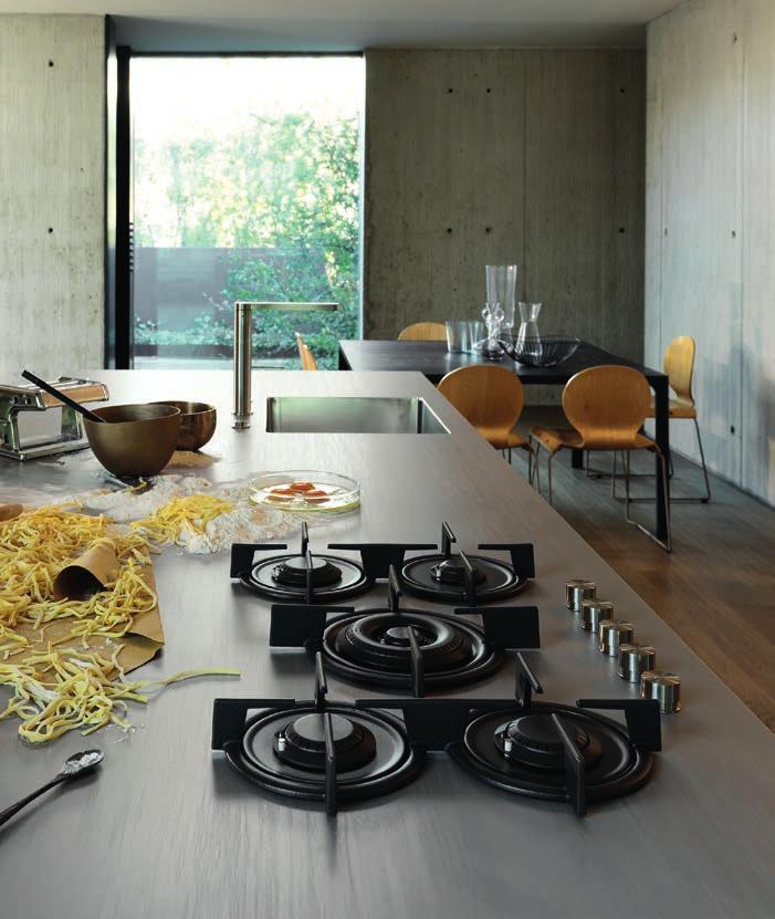 Example Configuration STUNNING, STYLISH, stainless steel worktops Beautiful and