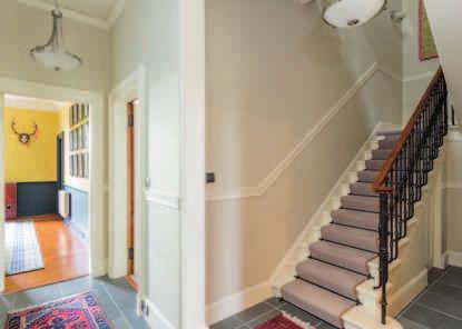 The property overlooks the most attractive Landsdowne and Grosvenor Crescent gardens accessible to Grosvenor Crescent residents on payment of a