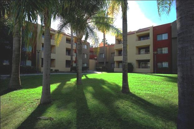 OVERVIEW CSUN HOUSING THE CAMPUS California State University, Northridge, Conference Services offers apartment- style accommodations.