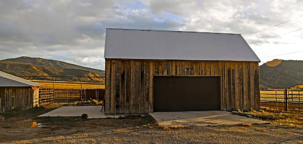 RUSTIC HOMESTEAD STYLE BARN WITH FOUR HORSE STALLS FACILITIES The ranch has excellent corrals and working facilities, all designed for ease of