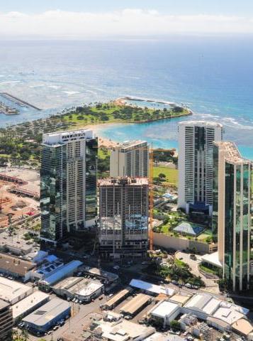 HAWAII ECONOMY CONTINUES TO PERFORM WELL Oahu real estate continues strong recovery - Median prices returning to peak levels Homes - $685,000 Condos - $330,000 Low levels of available inventory -