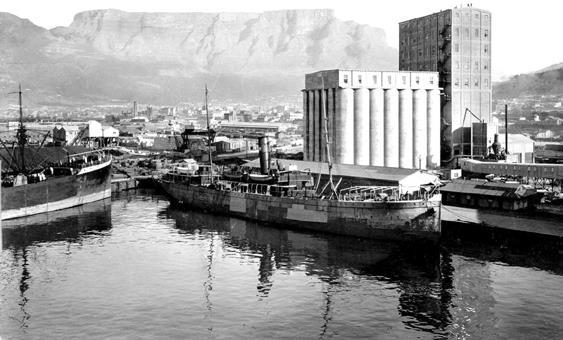 HISTORY The grain silo complex was the tallest building in Sub-Saharan Africa at 57m when it was opened in August 1924 after 3 years of construction.