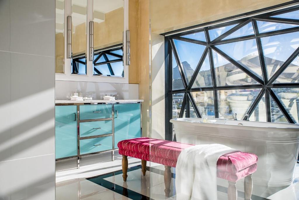 The Silo Hotel has 6 Superior Suites situated on floors 6 and 7. The suites vary in size from 76m² (818ft²) to 88m² (974ft²), including a private balcony.