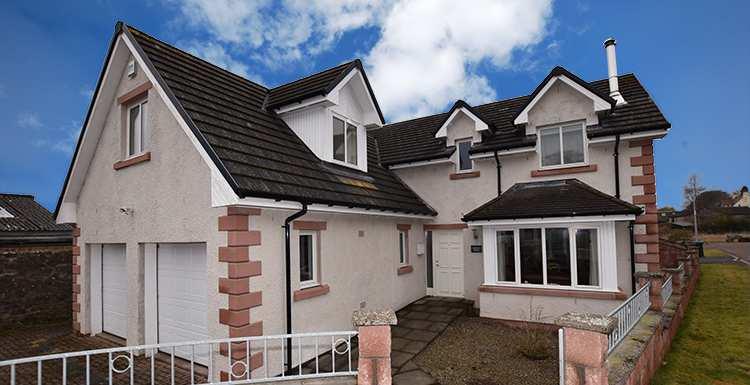 ASHBURN HOUSE, JAMES STREET, BLAIRGOWRIE, PH10 6EZ A DETACHED, INDIVIDUALLY DESIGNED QUALITY 4 BEDROOM VILLA WITH SPACIOUS ACCOMMODATION OVER TWO FLOORS.