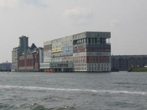 photo: Naomi Schiphorst photo: Naomi Schiphorst Silodam Silodam 1 1013 AL Amsterdam http://wwwsilodamorg/ The Housing Silo is situated on the IJ River, at the tip of the pier, next to two former