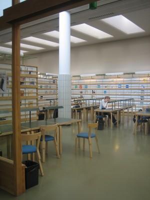 photo: Lydia Gonzalez Dios photo: Lydia Gonzalez Dios Otaniemi Technical University Library Otakaari 1 02150 Espoo "The library closes off at an oblique angle the third side of the park/court