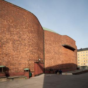 photo: photo: Jorge Losada House of Culture Sturenkatu 4 00510 Helsinki The House of Culture in Helsinki is Aalto in his 'red brick period' He achieves the free-form curves of the