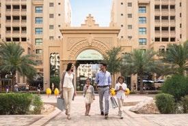 THE POINTE The Pointe will be a scenic, relaxed dining and entertainment destination at the tip of Palm Jumeirah, just across the bay from Atlantis, The Palm.