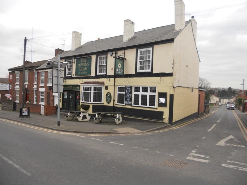 For Sale by Private Treaty The Queens Head, 128 High Street, Wordsley, Stourbridge. DY8 5QS Rare opportunity to acquire freehold in sought after area.