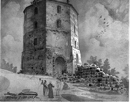 Greta prigludęs laiptinės priestatas. Šalia bokšto nupieštas smarkiai apiręs gynybinis pastatas stambiais kontraforsais ir šaudymo angomis. 1937 m.