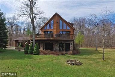 Deep Creek Lake Lake List. Date: 02-May-2016 DOMM/DOMP: 521/521 Internet Remarks: Custom built home featuring views of Deep Creek Lake located close to all area amenities.
