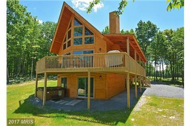 LN #29, OAKLAND, MD 21550 List Price: $489,900 Own: Condo, Sale Total Taxes: $4,228 MLS#: GA10001264 Adv. Sub: GALLATIN WOODS ADC Map: 1234 Style: Log Home Acre: HOA: $650 C/C:650.