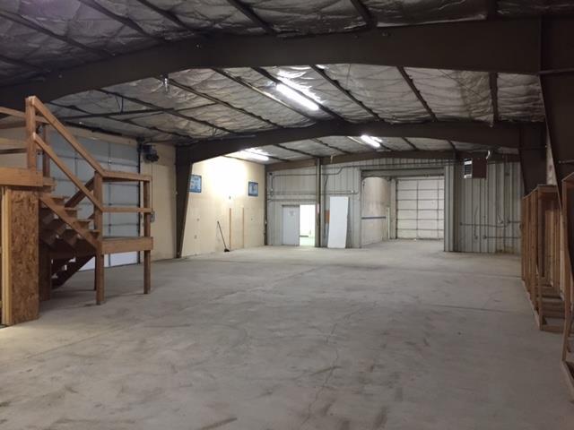 2 5702 STEARNS CIR, BILLINGS, MT 59101 FOR SALE OR LEASE PROPERTY INFO PROPERTY TYPE Industrial BUILDING SIZE 5,250 SF PROPERTY SUB-TYPE