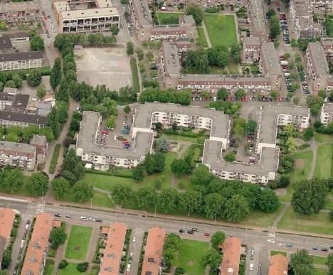 CASE STUDIES Rotterdam - Rubroek Birdsview part of Rubroek (Bing maps, 2017) In new neighbourhoods many alternative solutions are available to collect and draining rainwater.