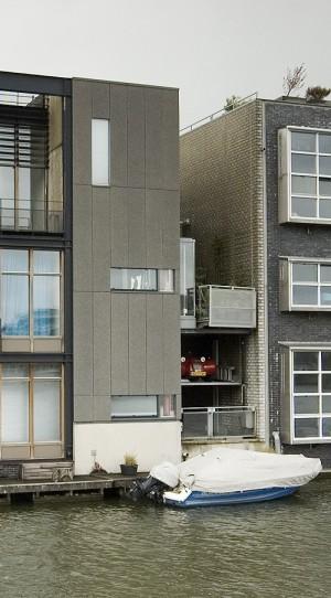 photo: Piotr Krajewski Schirmeister House Scheepstimmermanstraat 56 1019 Amsterdam Investor budget could only cover 50% of the available volume, meaning that roughly half of the lot would have to be