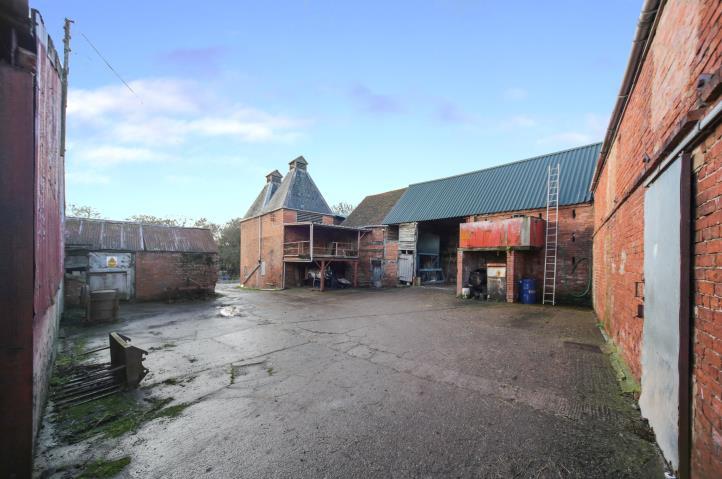 FARMBUILDINGS WITH PLANNING