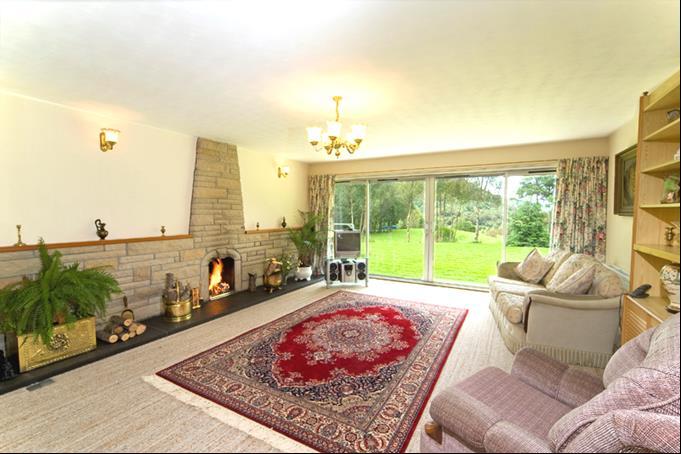 plan family room benefits from the super views of the garden. UTILITY ROOM: Approx 1.98m x 3.