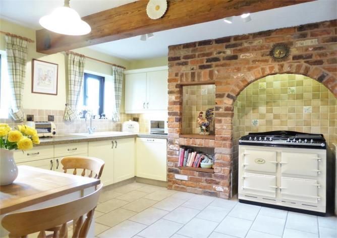 This beautiful home is located in the picturesque Scholes village, a short amble to the local pub, surrounded by amenities and reputable schools, a few minutes drive to the M1