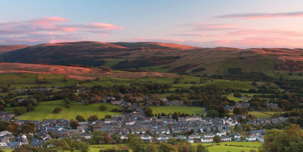 Sedbergh Sedbergh is situated overlooking the Lune Valley within the beautiful Howgill Fells.