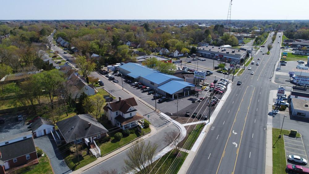Property Summary OFFERING SUMMARY Sale Price: $825,000 PROPERTY OVERVIEW Former "Delmarva Power Sports" auto showroom located on North Salisbury Boulevard (Route 13) in Salisbury, Maryland.