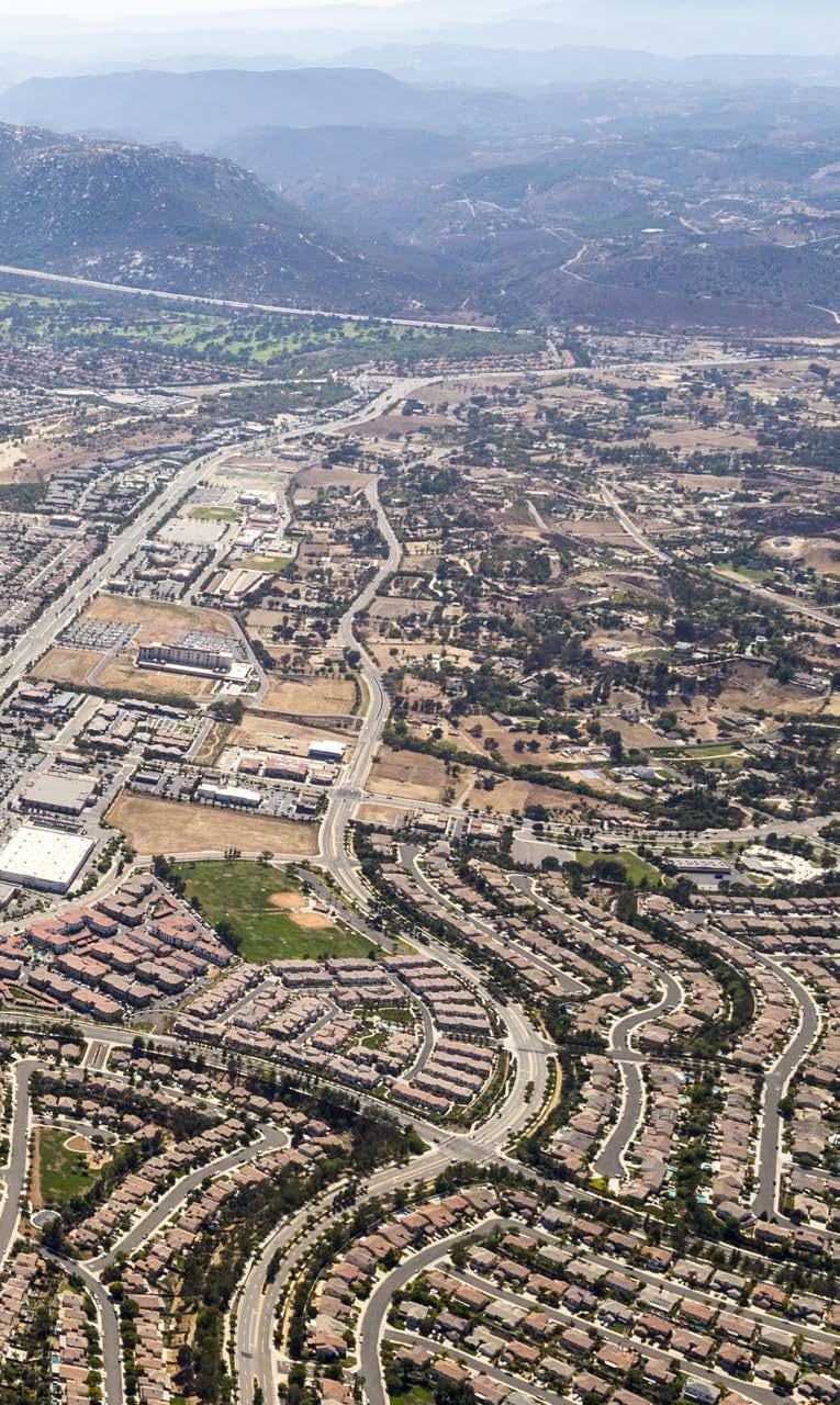 INTERSTATE 15 (140,000 VPD) TEMECULA OVERVIEW Temecula is famous for its world class wineries, beautiful scenery, renowned golf courses and California s largest casino, the Pechanga Resort and Casino.