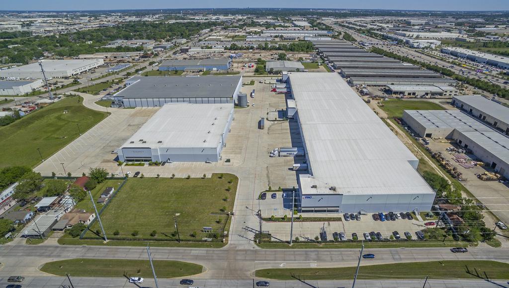 Apex distribution center Preferred Submarket for Institutional Investors Northwest Houston continues to be the most popular submarket for institutional investors due to its infill nature and barriers