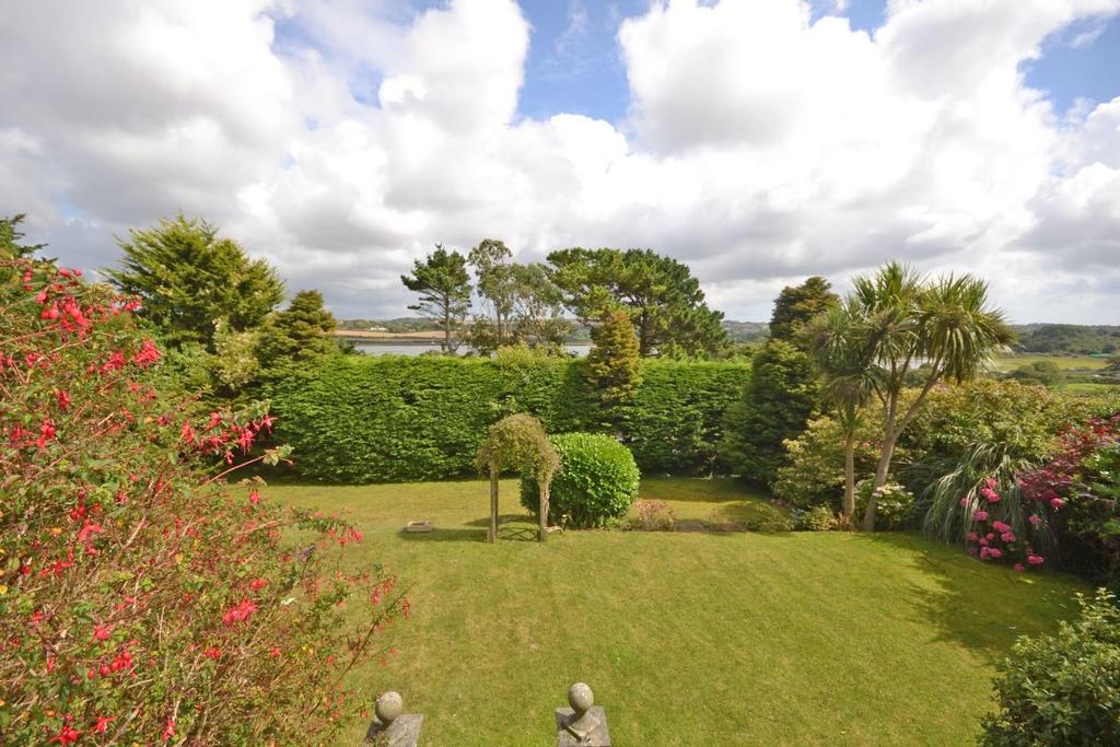3 The house is immaculately kept and very well presented with a statuesque approach under the large columned porch into the high ceilinged ground floor accommodation with large halls and turning