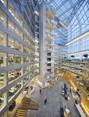 photo: Richard Zeinstra photo: Ronald Tilleman The Edge Gustav Mahlerlaan 2998 1081 LA Amsterdam Amsterdam's Zuidas area is rapidly emerging as one of Europe's most significant business districts,
