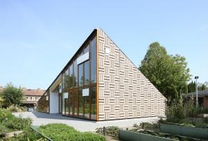 though, Amsterdam Noord becomes host to a new building designed specifically for this purpose: the Nature & Environment Learning Centre This new building replaces two temporary structures (which