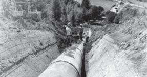 Tualatin Valley Irrigation District This 1967 photo shows a 33-inch pipeline being installed on the Tualatin Project in Oregon's Willamette Valley.