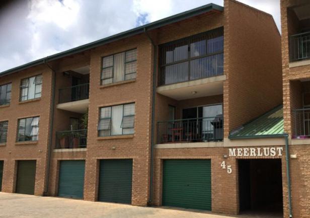 REGISTERED SIZE: 102m² Sectional title unit comprising of 2 bedrooms, open plan kitchen, lounge, dining room and 1 bathroom.