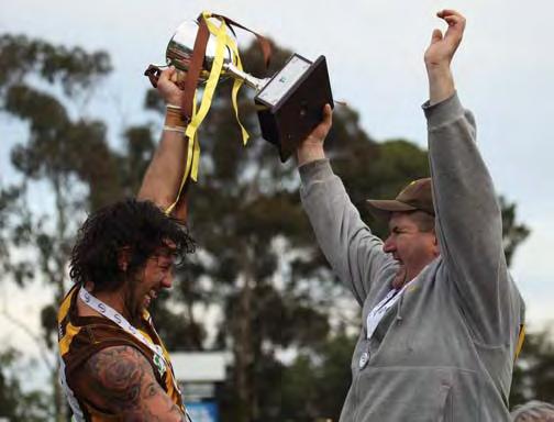 points at the fi nal siren. With both Parkside and Glen Orden winning one game each of the two meetings during the home and away season, the Grand Final was set to be a close one.