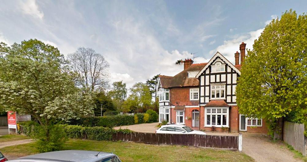 CONTACT To discuss any aspect of this property or the disposal process, please contact the sole selling agents: Paul Heale 020 7183 2529 paul.heale@kingsbury-consultants.co.uk Joe Goldsmith 020 7183 2529 joe.