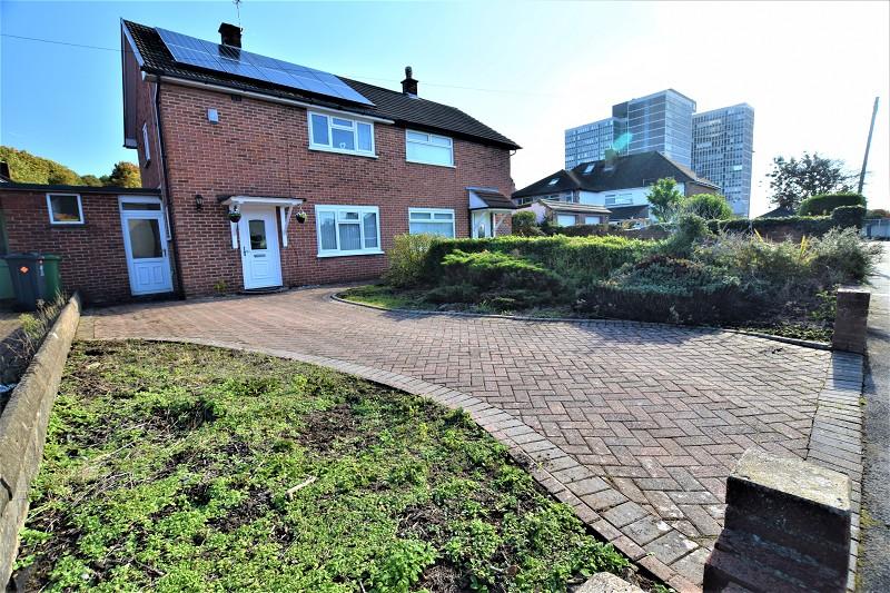 General Description *GUIDE PRICE JUST Â 200,000 TO Â 215,000-SUPERB AND IDEALLY LOCATED 2 DOUBLE BED SEMI DETACHED HOME IN LLANISHEN* Edwards & Co are delighted to offer for sale this very well