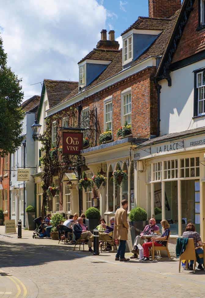 THE many cafés and award-winning pubs and restaurants all make Winchester a fantastic place to eat out and relax Winchester also benefits from numerous traditional inns, romantic restaurants and