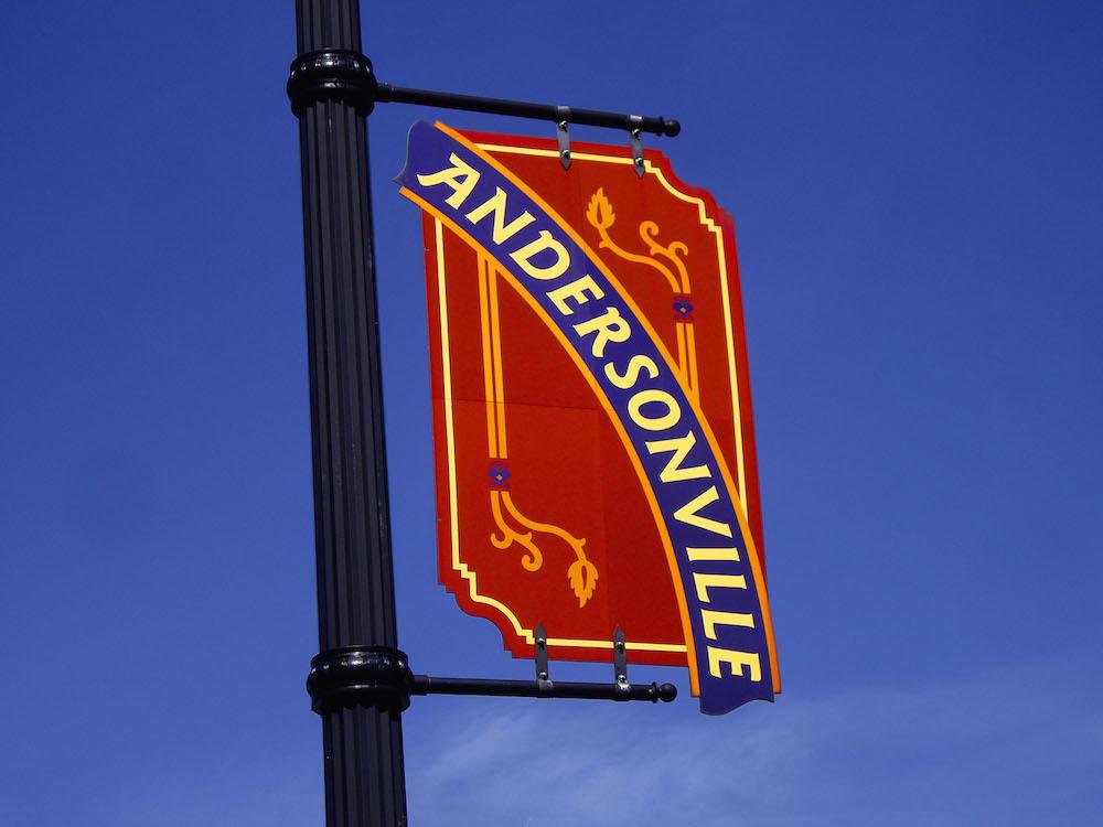 Location Description ANDERSONVILLE Andersonville is one of the most diverse neighborhoods in the city, with a thriving nightlife district along Clark Street, parks for families with children, and