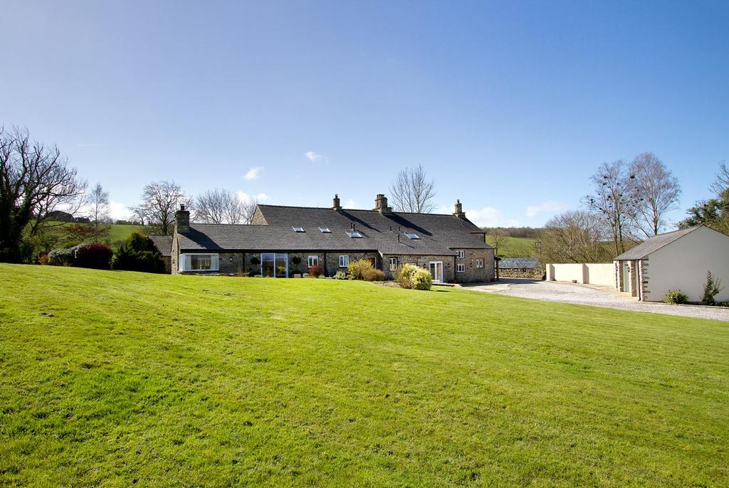 Welcome to THE GREEN 1,150,000 Tatham, LA2 8PJ An impressive family house with an attached cottage suitable for occupation as one or two properties.