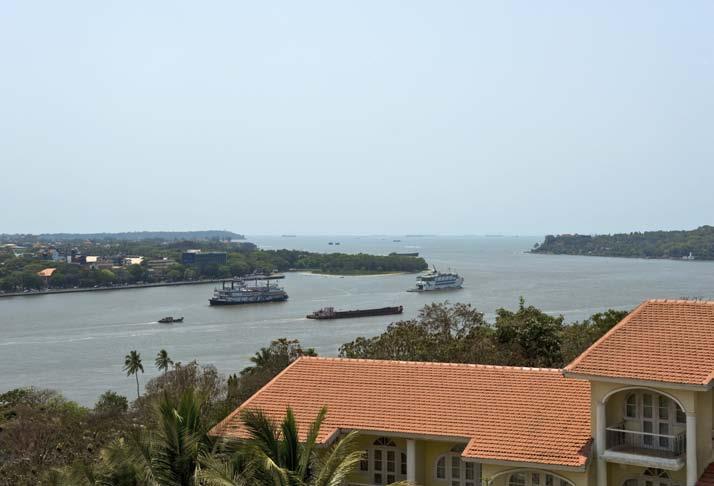 Panjim city centre, with its markets, hospitals and other conveniences, is approximately a 15 minute drive away from Villa Paradiso, over the Mandovi Bridges.