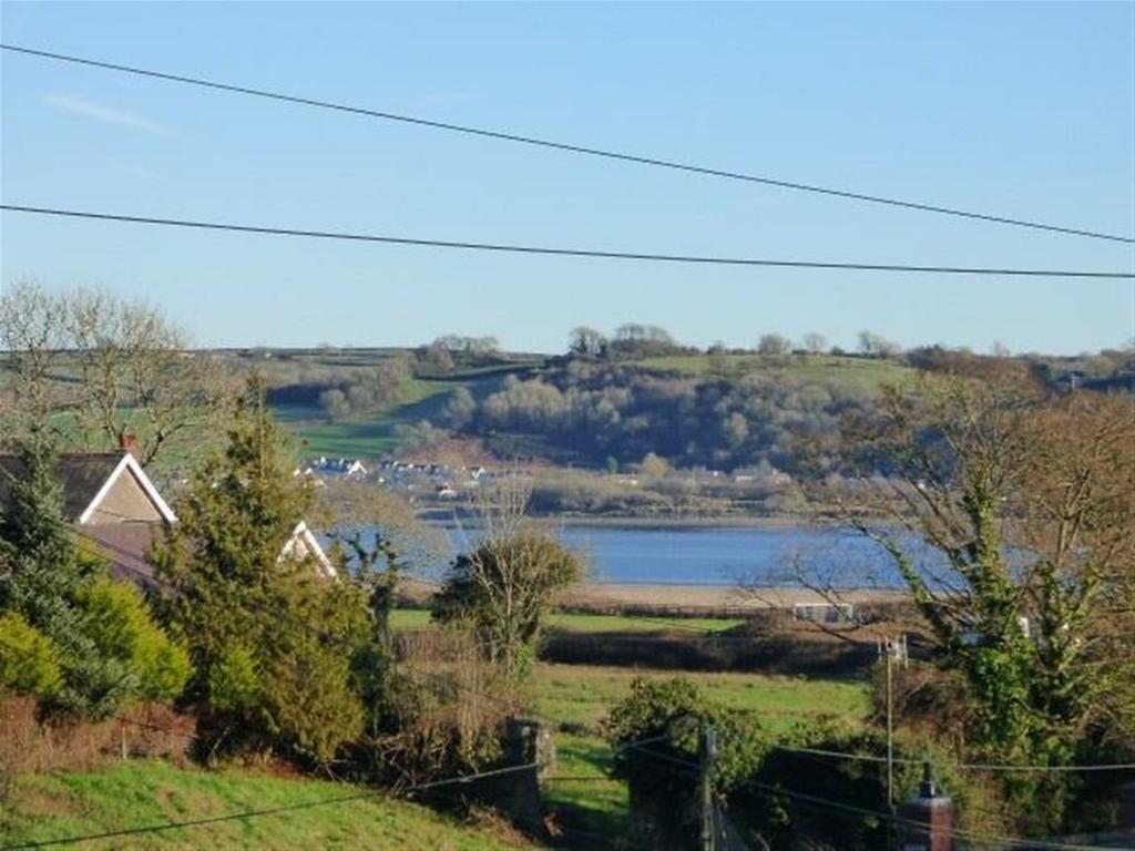 EXTERNALLY Llansteffan, SA33 5JY SERVICES Mains water, electric and drainage Solid fuel central heating COUNCIL TAX We are advised that the Council Tax Band is F OFFER PROCEDURE All enquiries and