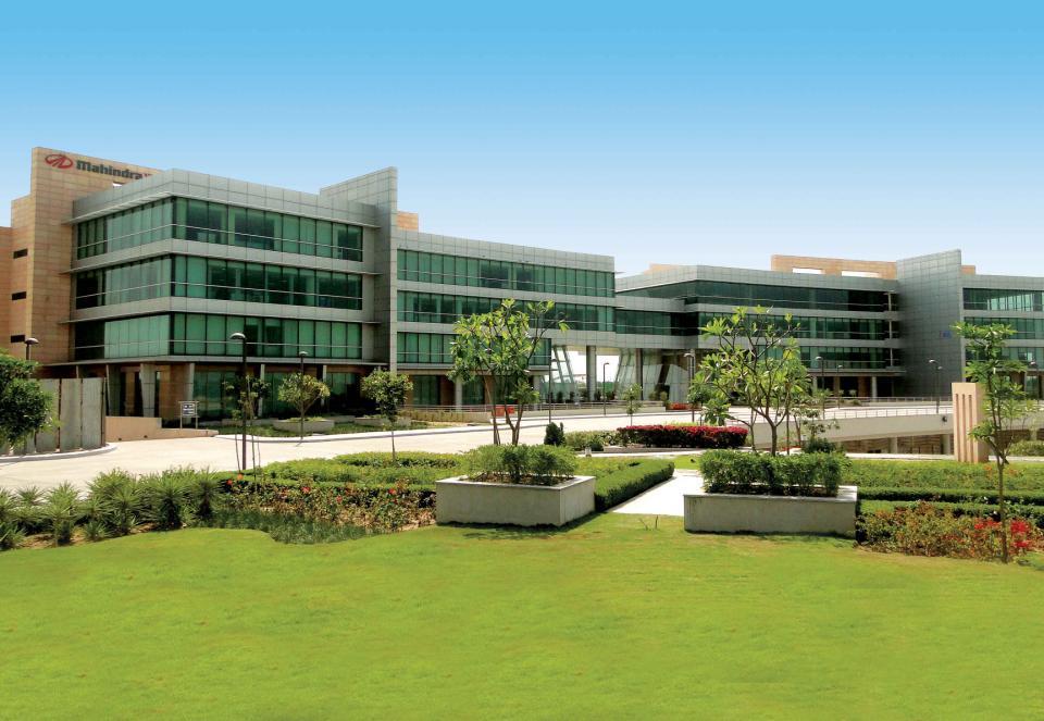 Mahindra World City Jaipur Area Statement Total project area : ~ 3000 acres Saleable Area Industrial (41% leased) Residential and Social : ~ 2064 acres : ~ 1350 acres : ~ 714