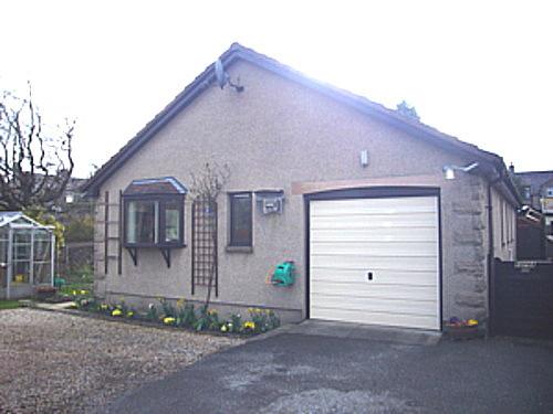 Rapha 42A Balvenie Street, Dufftown Spacious detached modern family bungalow in a central location.
