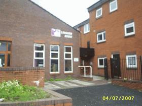 Longbow Court M7 1XY Lower Broughton, East Salford 5128 D 94.84 per week This property is a flat low rise located in the Lower Broughton area, East Salford.
